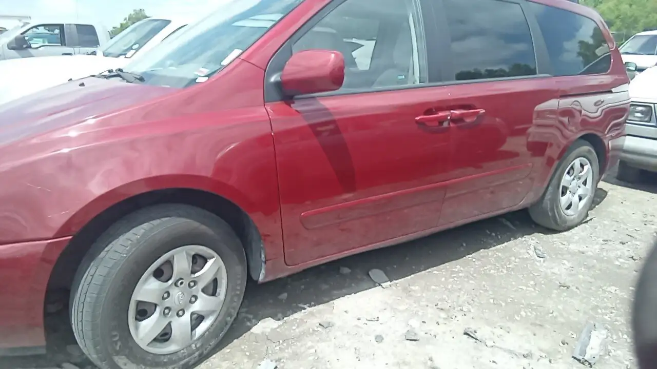 Photo of 2008 Kia Sedona