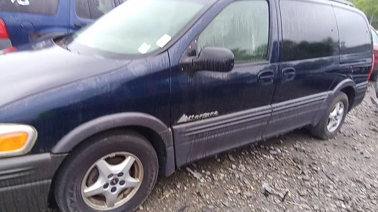 Photo of 2003 Pontiac Montana