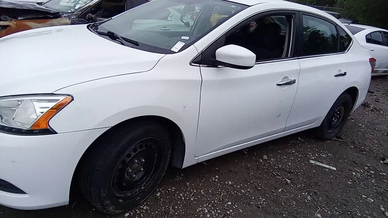 Photo of 2015 Nissan Sentra