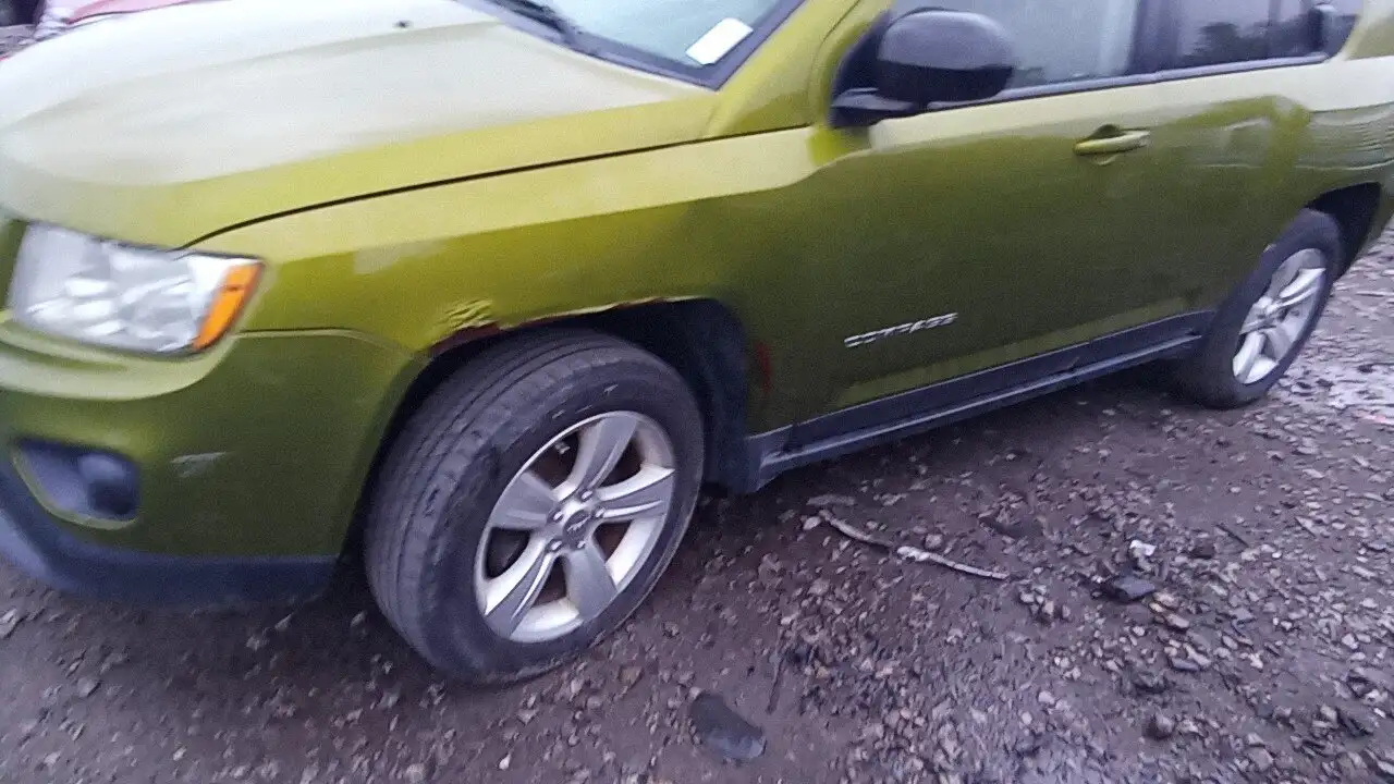 Photo of 2012 Jeep Compass
