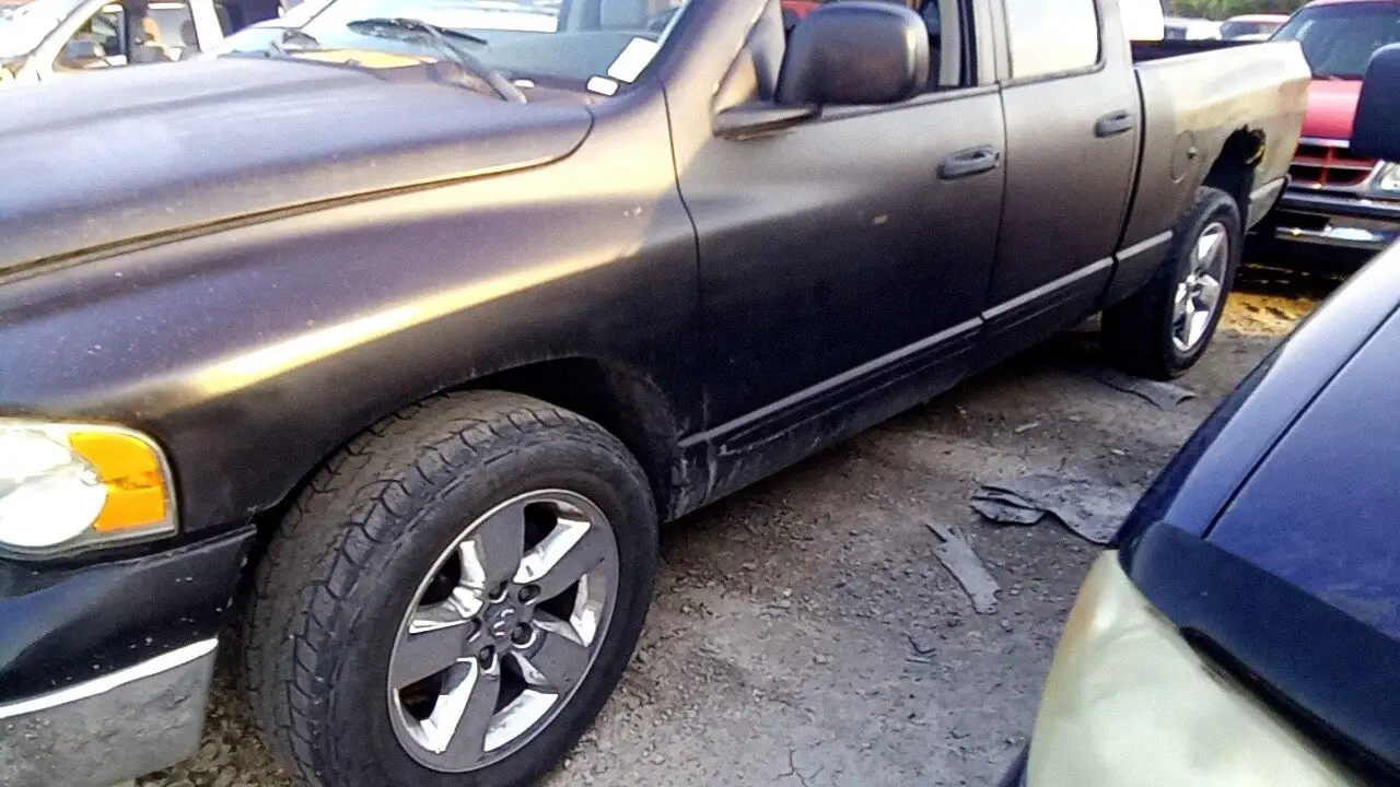 Photo of 2002 Dodge Ram 1500