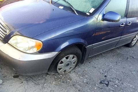 Photo of 2002 Kia Sedona