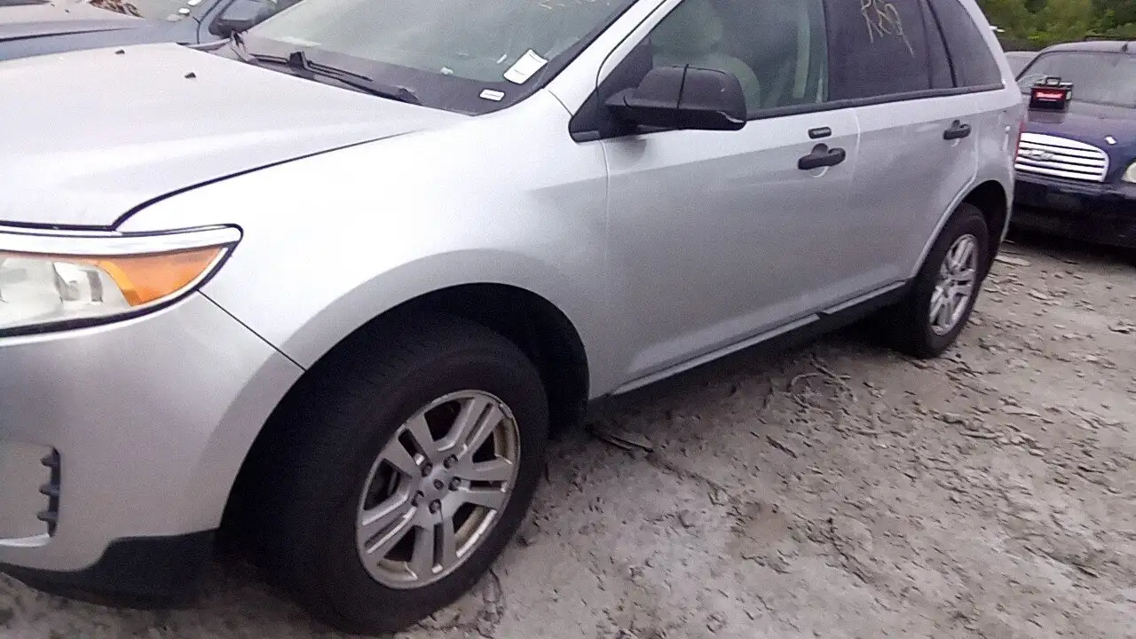 Photo of 2011 Ford Edge