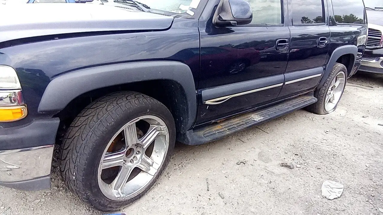 Photo of 2004 Chevrolet Suburban 1500