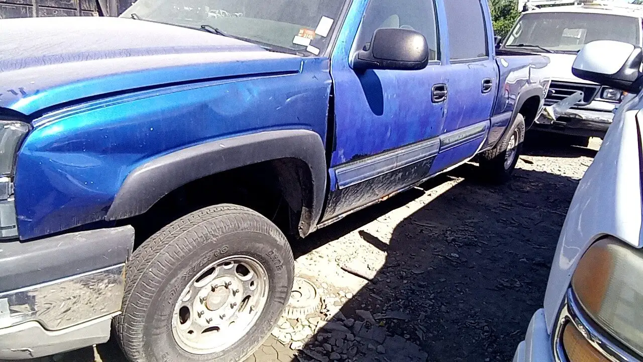 Photo of 2004 Chevrolet Silverado 2500