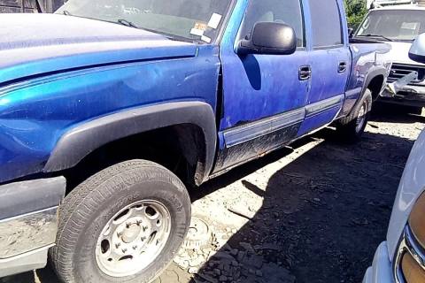 Photo of 2004 Chevrolet Silverado 2500