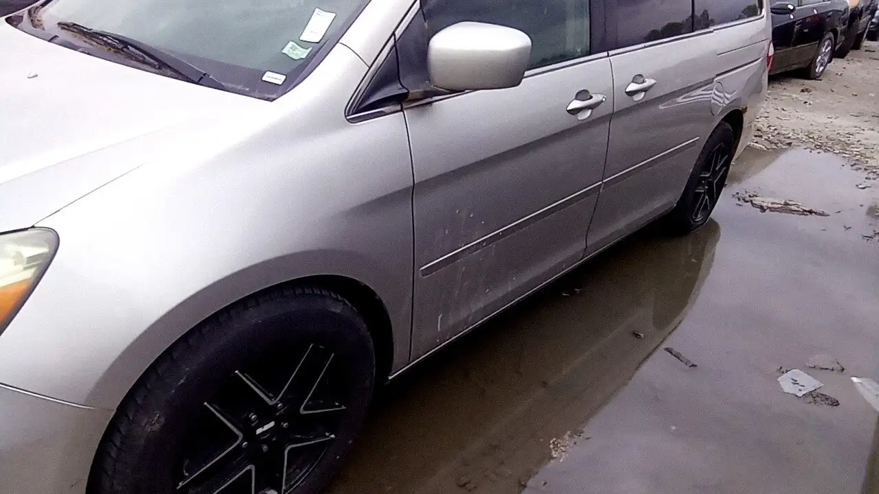 Photo of 2005 Honda Odyssey