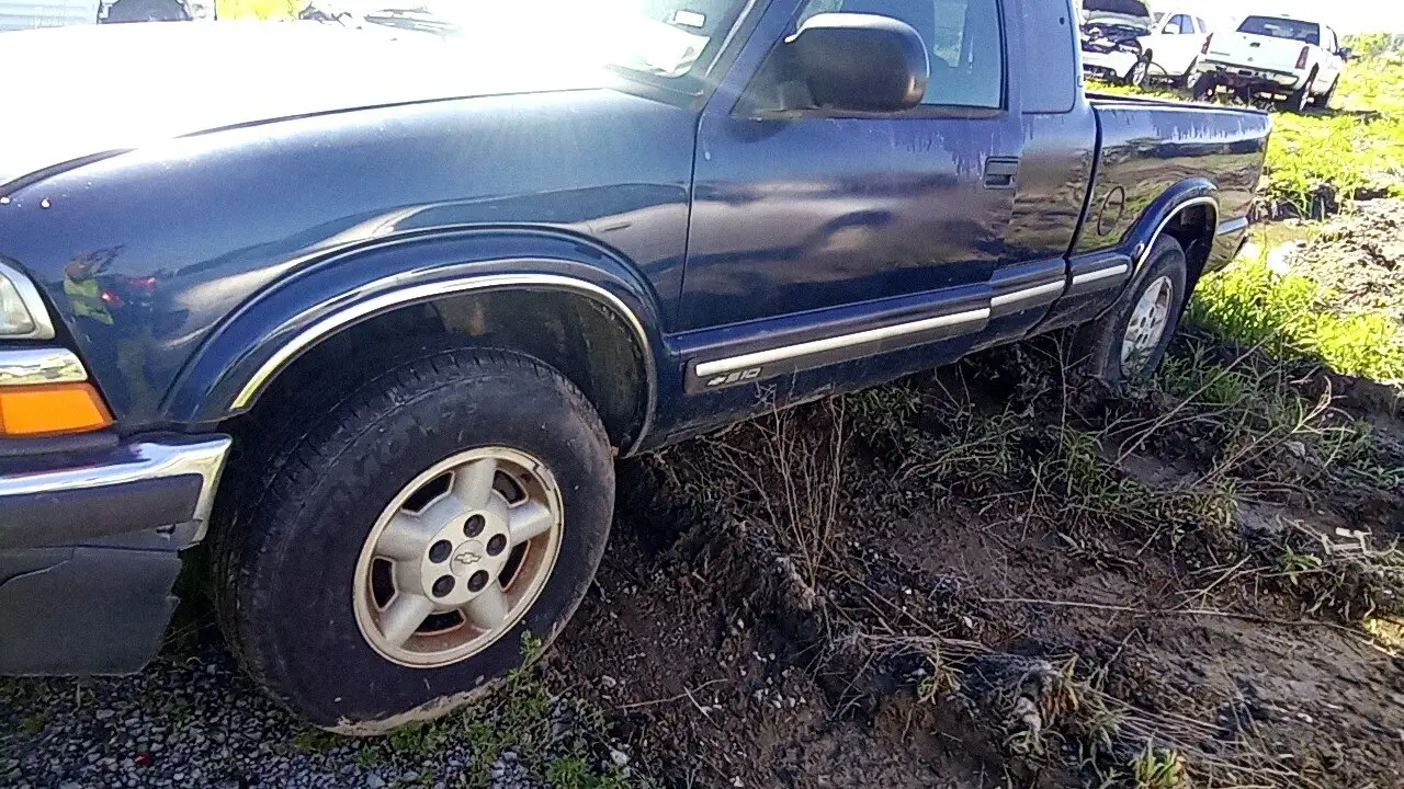 Photo of 2002 Chevrolet S10