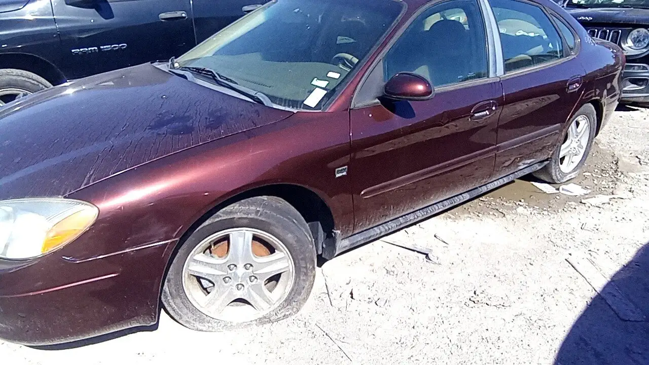 Photo of 2000 Ford Taurus