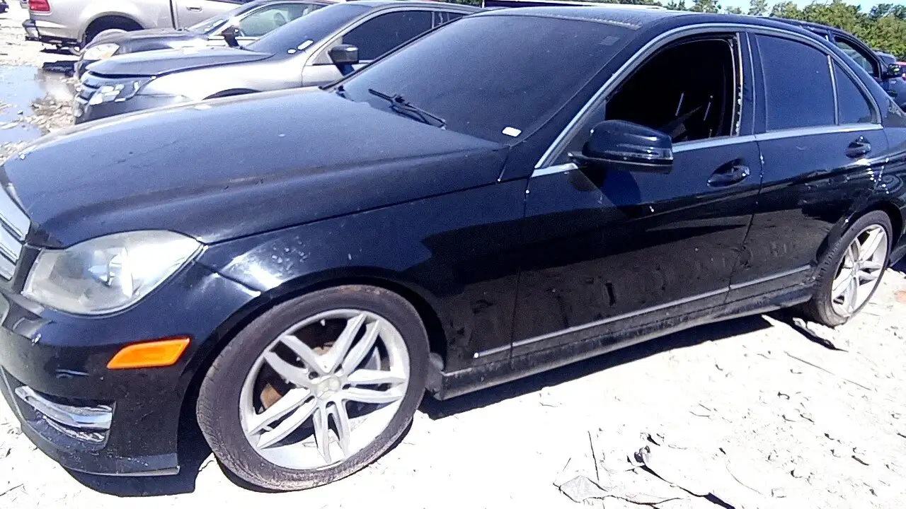 Photo of 2013 Mercedes-Benz C300