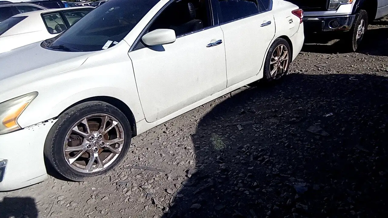 Photo of 2013 Nissan Altima