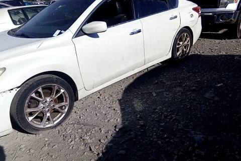 Photo of 2013 Nissan Altima