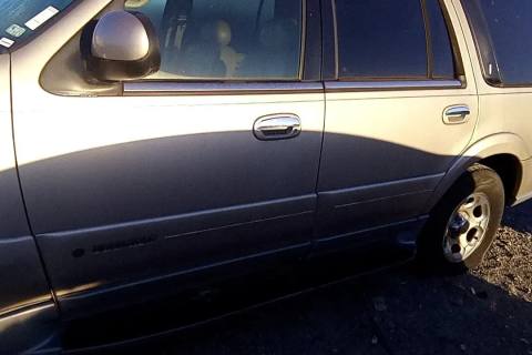 Photo of 2000 Lincoln Navigator