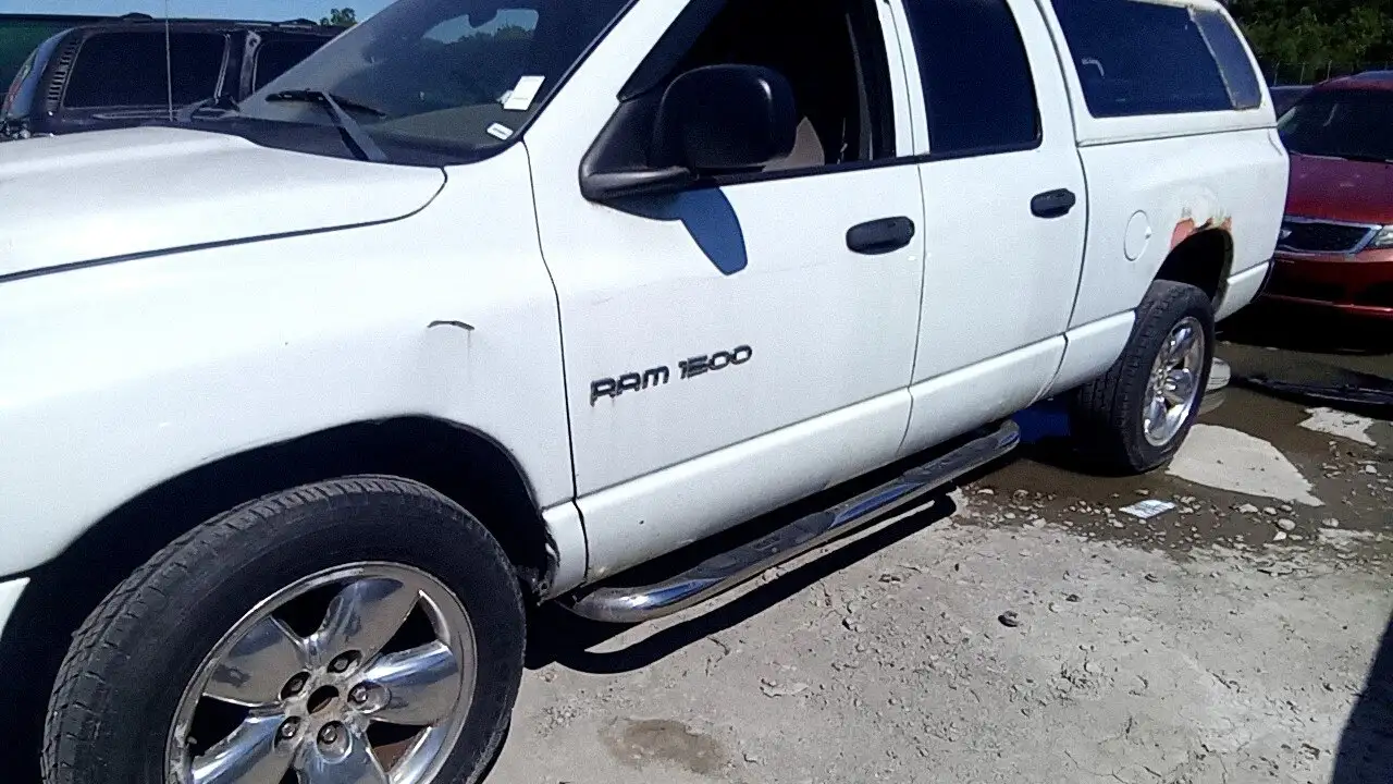 Photo of 2003 Dodge Ram 1500