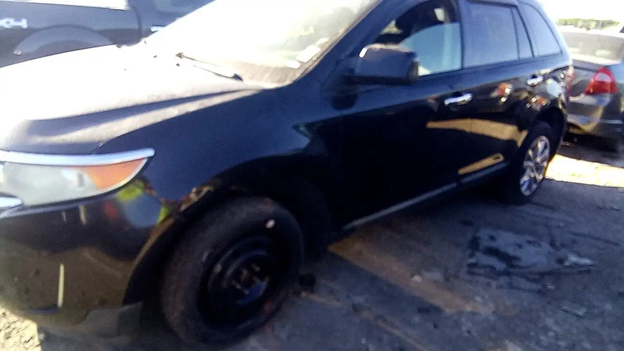 Photo of 2011 Ford Edge