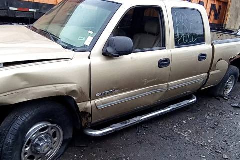 Photo of 2004 Chevrolet Silverado 2500