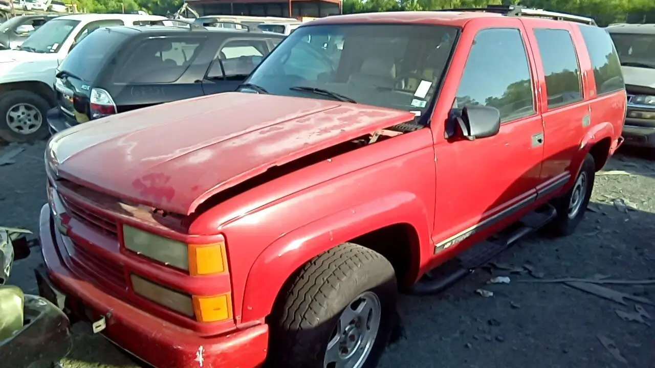 Photo of 2000 Chevrolet Tahoe