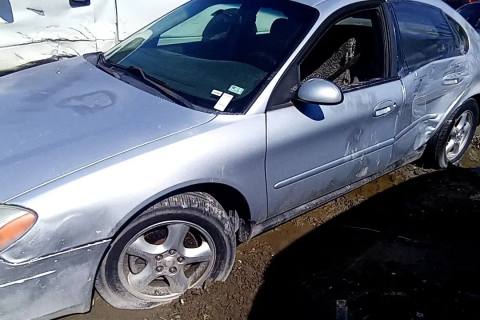 Photo of 2003 Ford Taurus