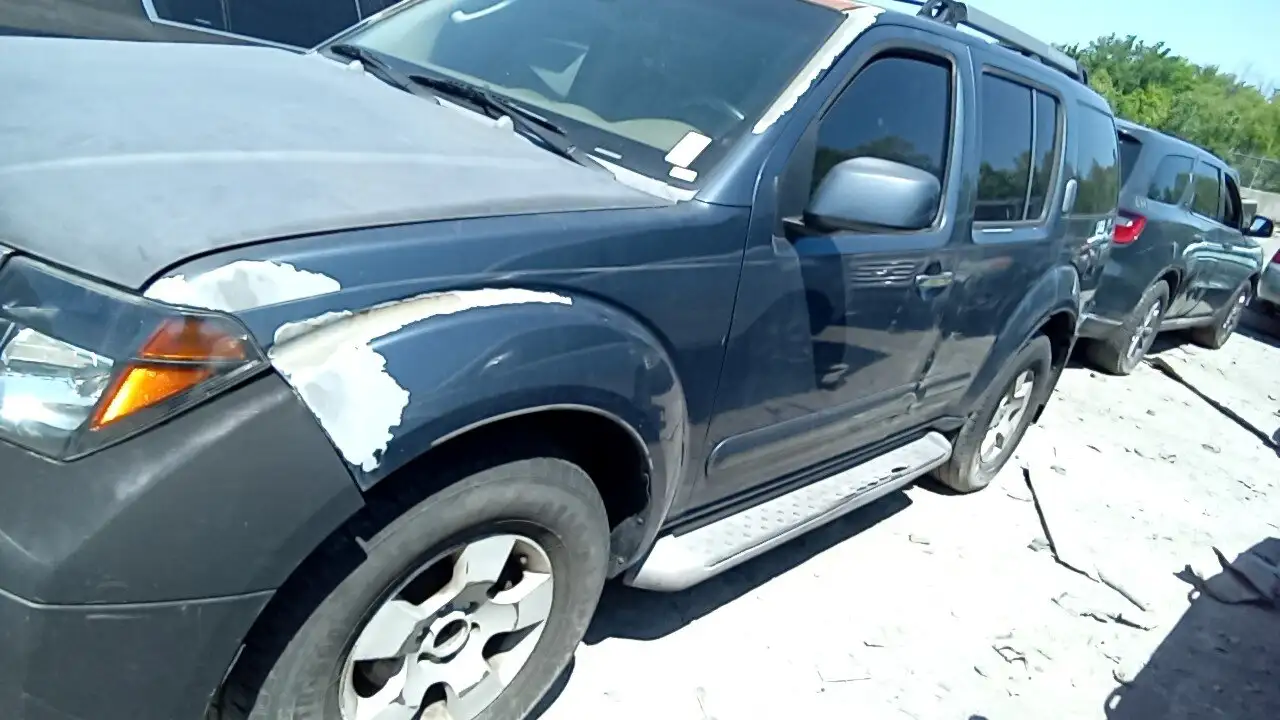 Photo of 2005 Nissan Pathfinder