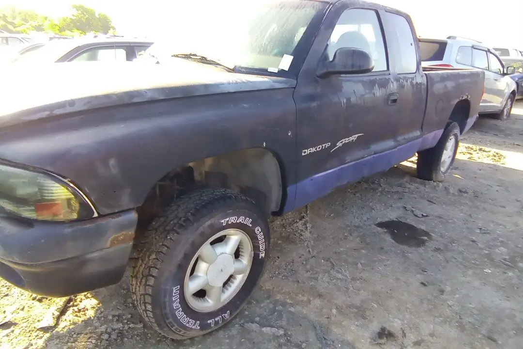 Photo of 1999 Dodge Dakota