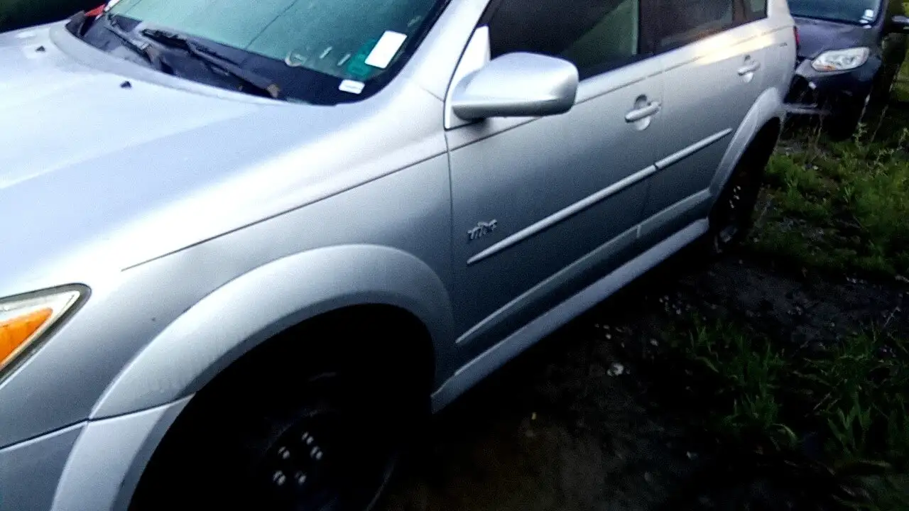 Photo of 2008 Pontiac Vibe