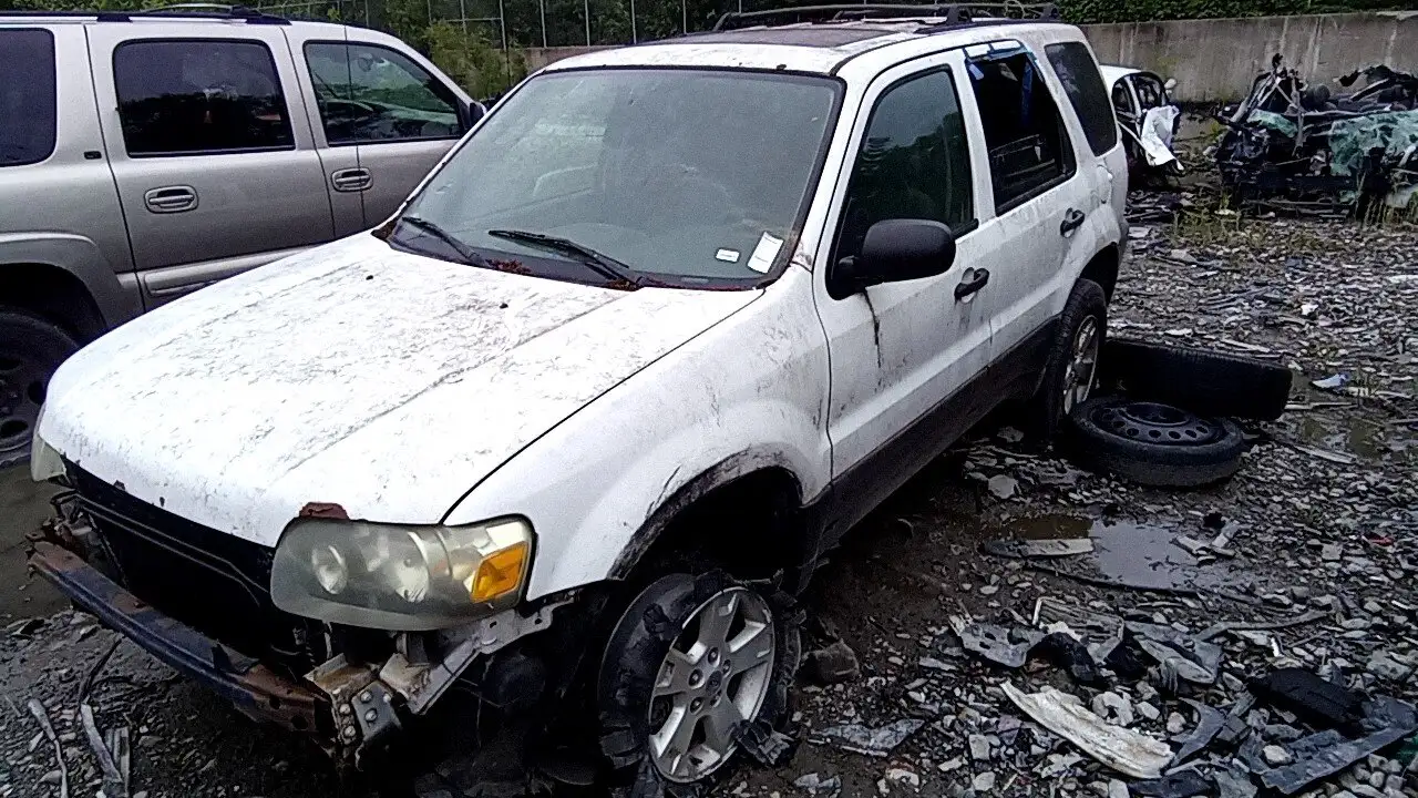 Photo of 2005 Ford Escape