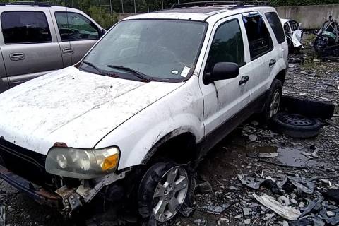 Photo of 2005 Ford Escape