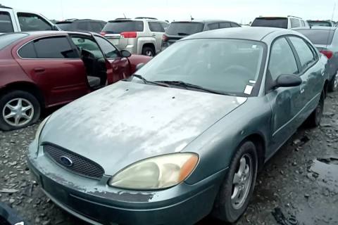 Photo of 2005 Ford Taurus