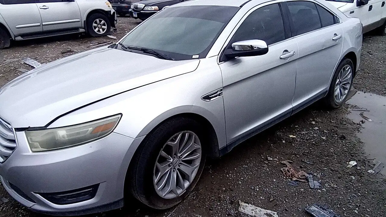 Photo of 2014 Ford Taurus