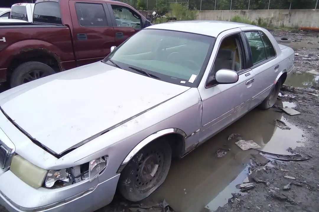 Photo of 1999 Mercury Grand Marquis