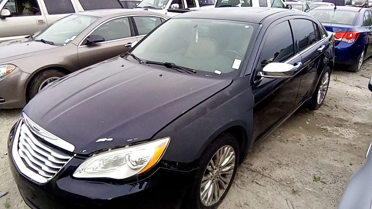 Photo of 2012 Chrysler 200