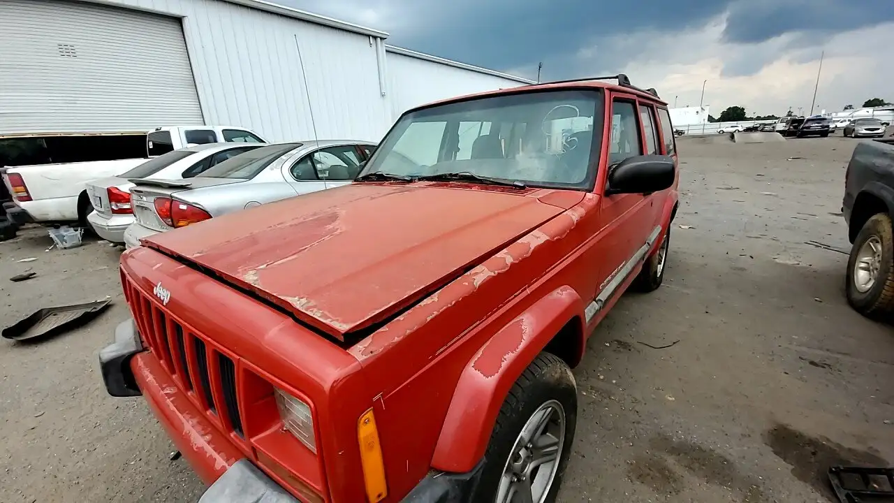 Photo of 2001 Jeep Cherokee