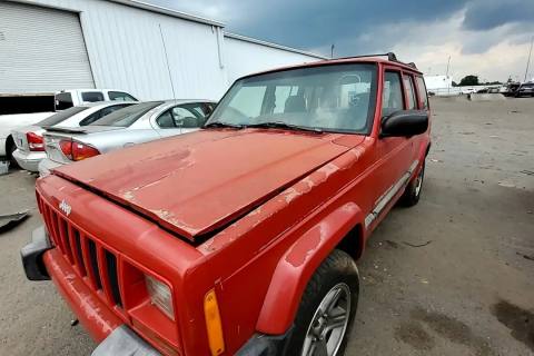 Photo of 2001 Jeep Cherokee