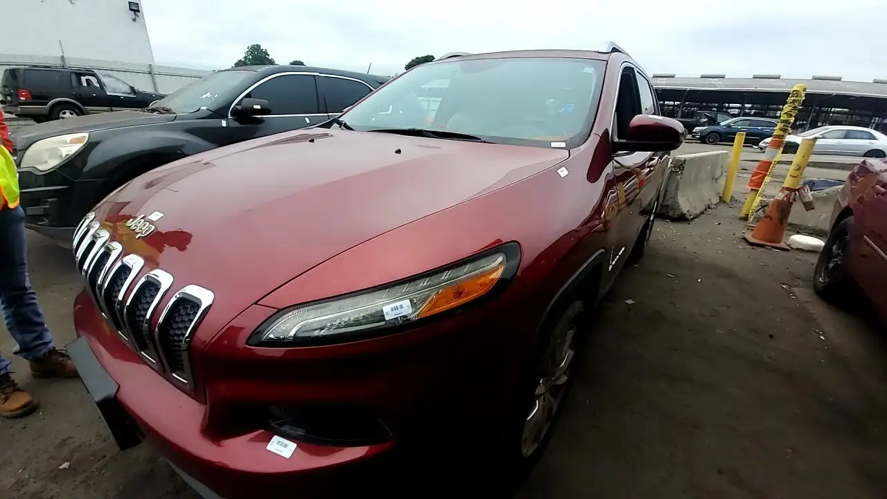 Photo of 2015 Jeep Cherokee