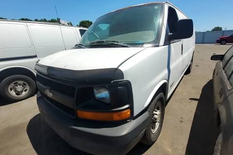 Photo of 2005 Chevrolet Express 3500