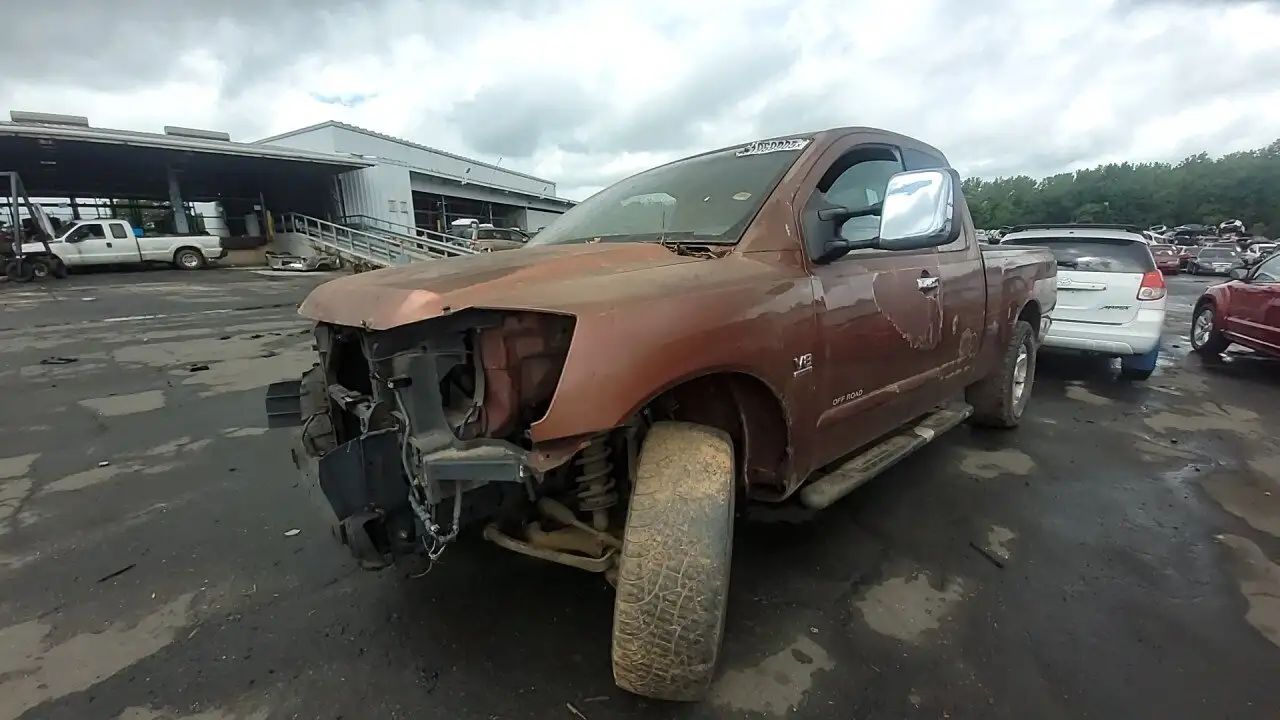 Photo of 2004 Nissan Titan