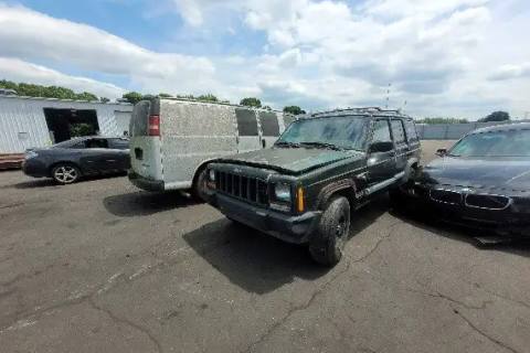 Photo of 1998 Jeep Cherokee