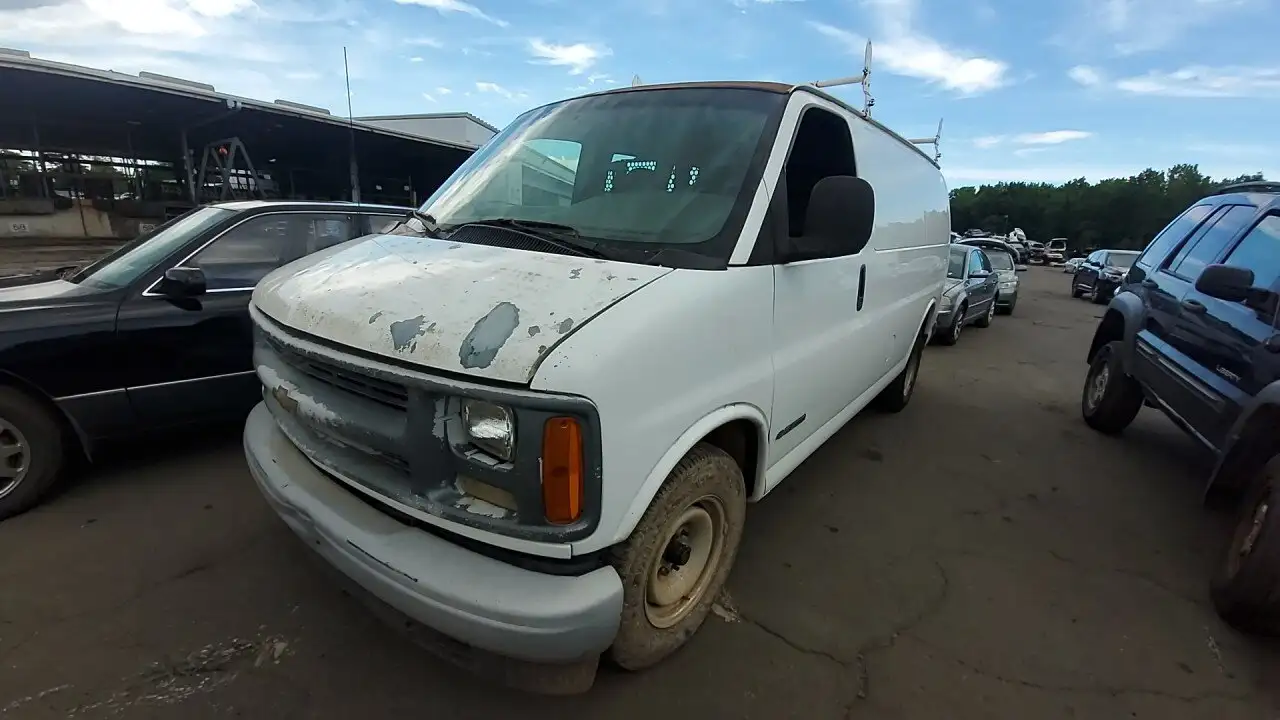 Photo of 2002 Chevrolet Express 2500