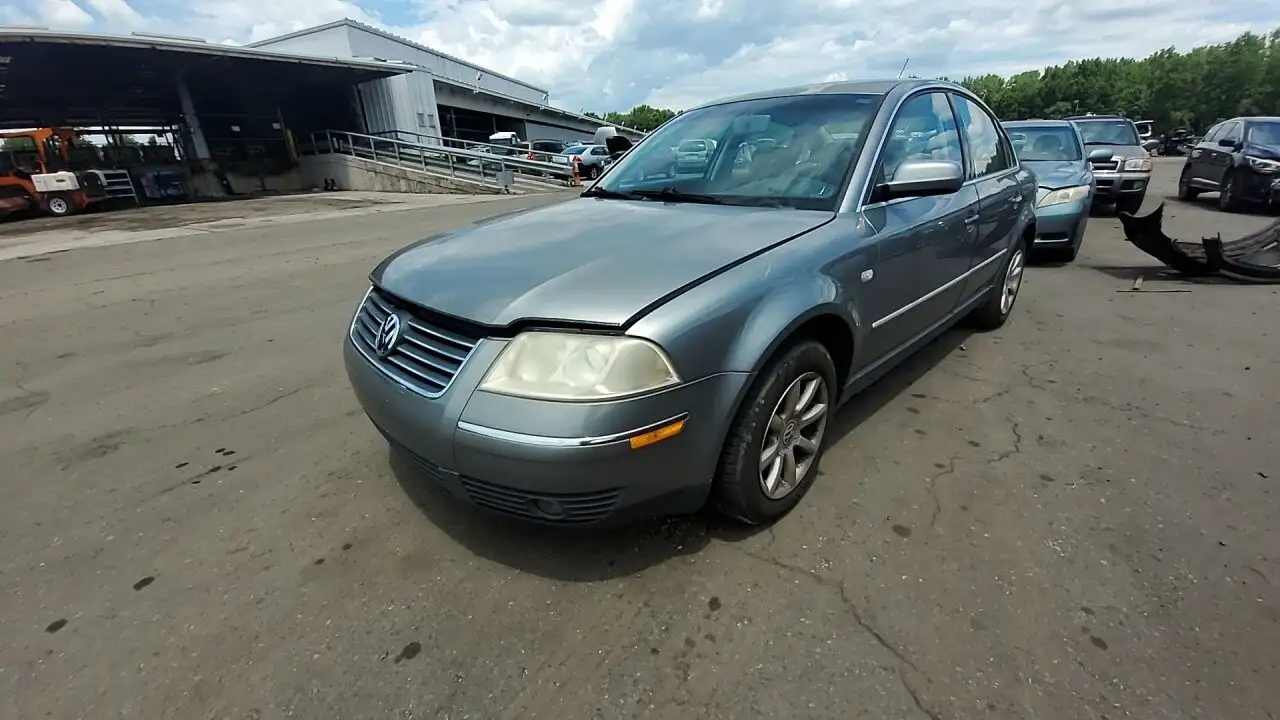 Photo of 2004 Volkswagen Passat