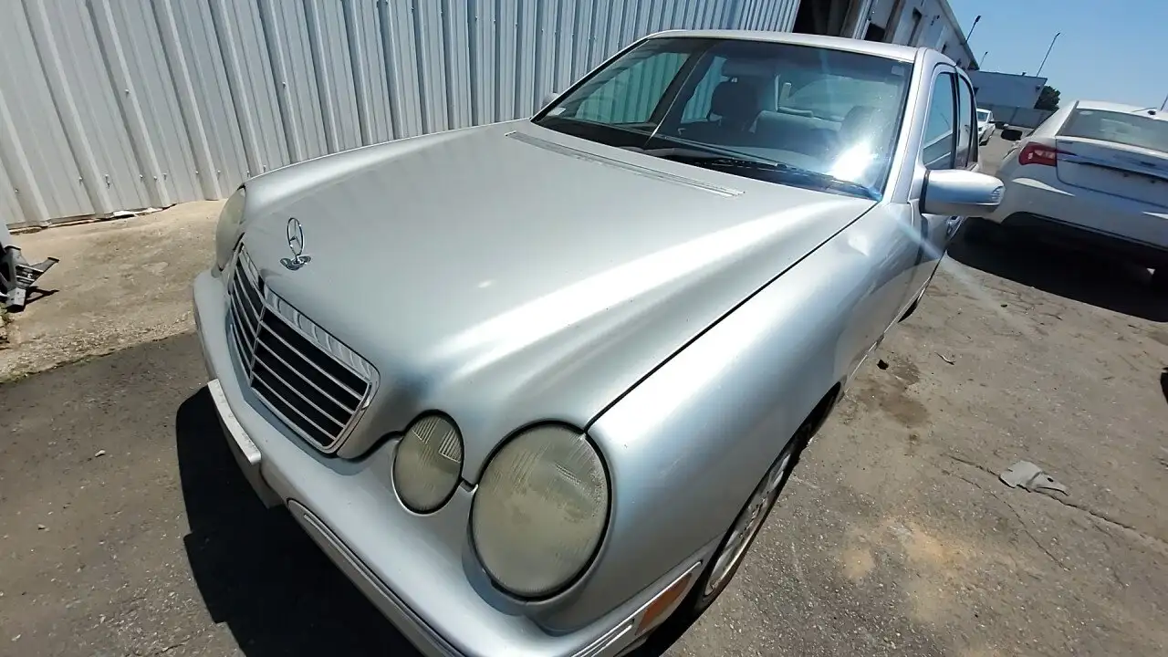 Photo of 2001 Mercedes-Benz E320