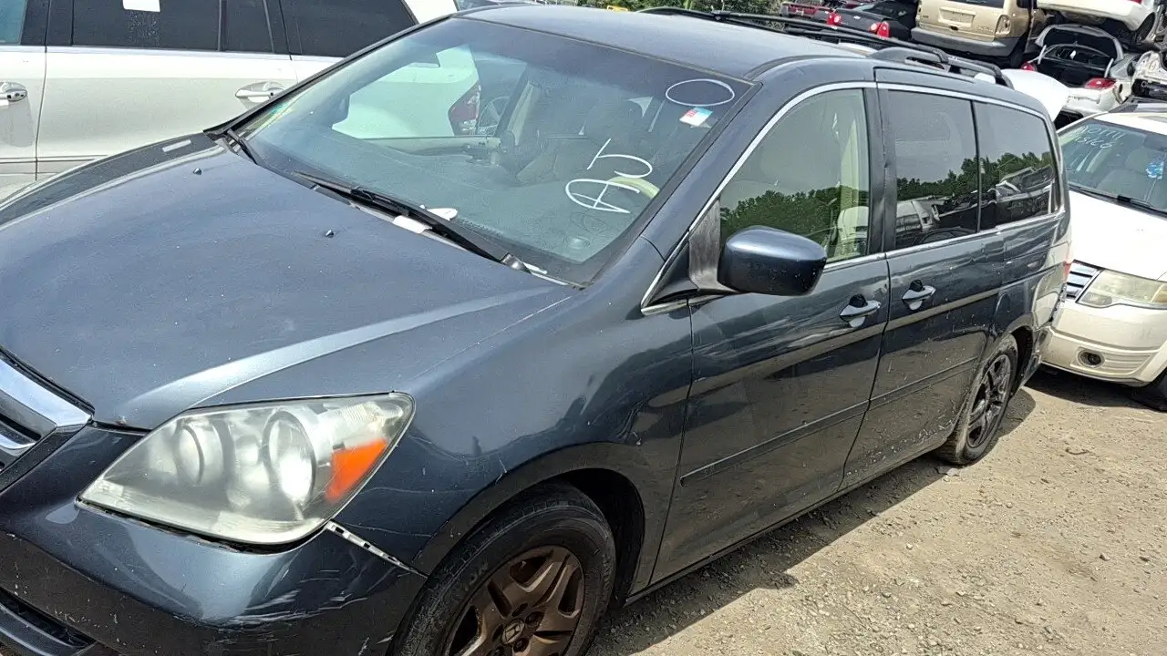 Photo of 2005 Honda Odyssey