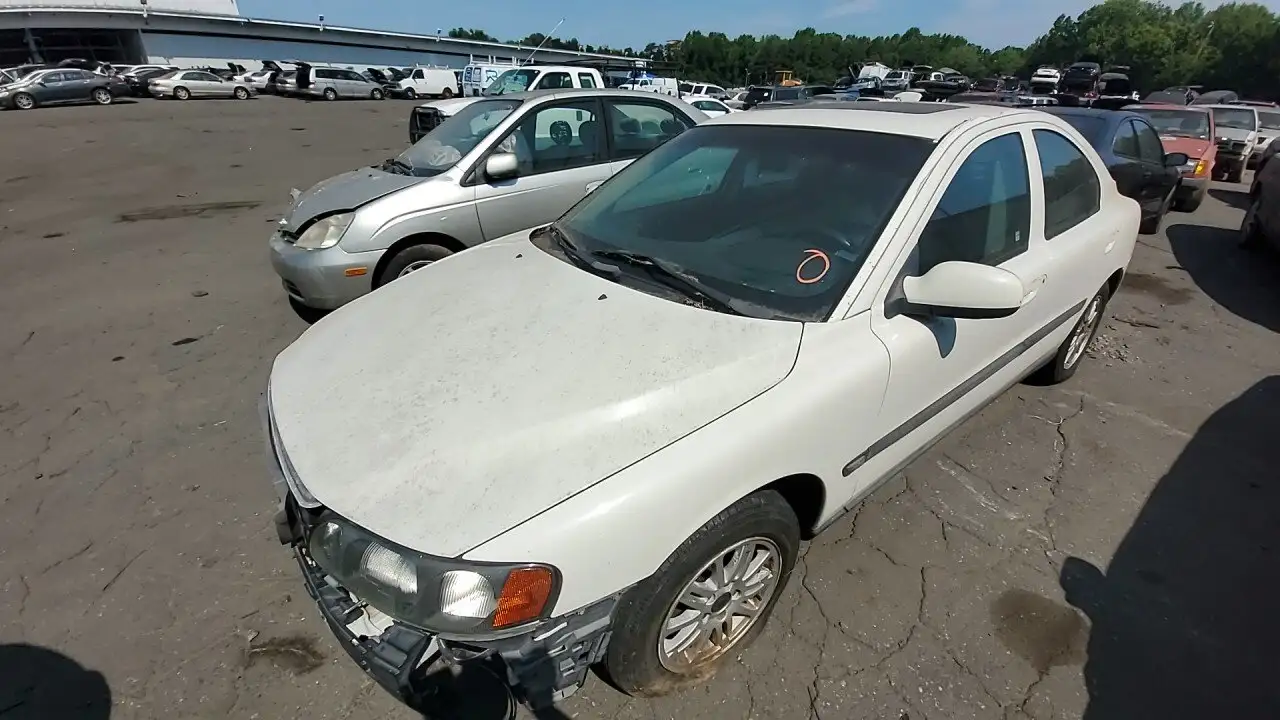 Photo of 2003 Volvo S60