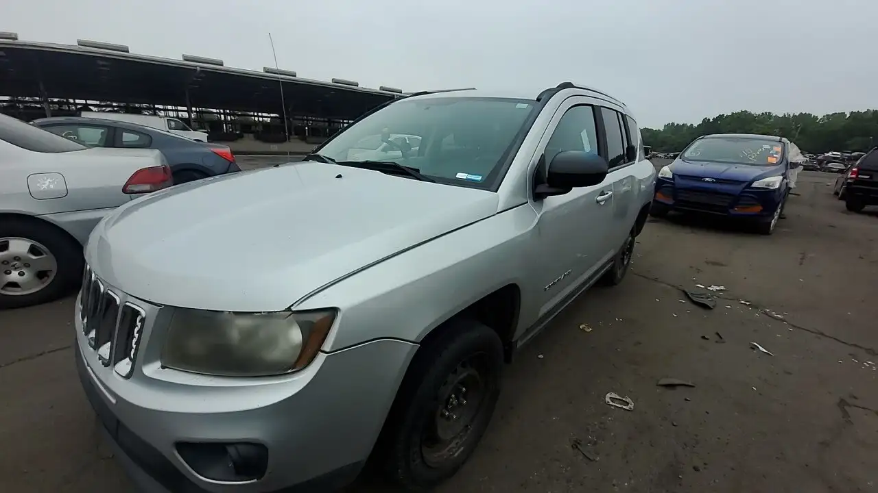 Photo of 2014 Jeep Compass