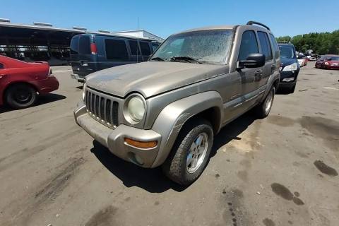 Photo of 2004 Jeep Liberty