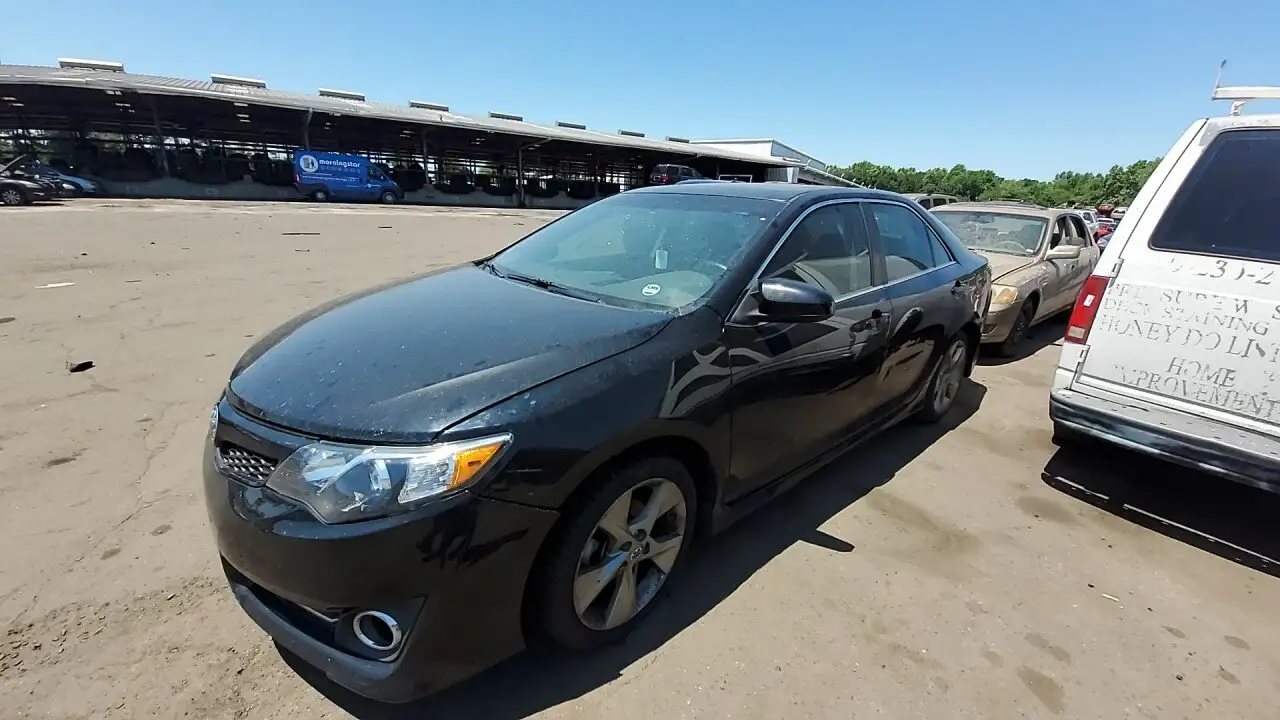 Photo of 2013 Toyota Camry