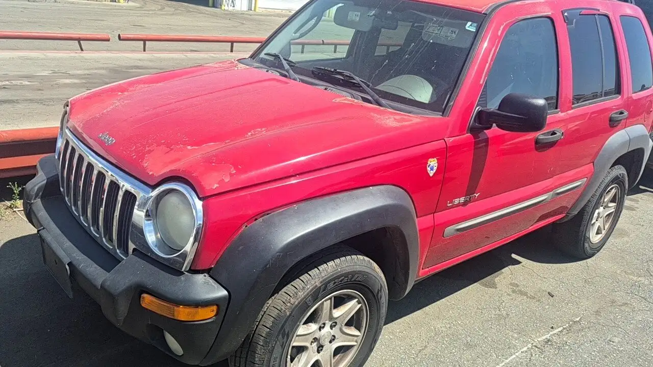 Photo of 2004 Jeep Liberty