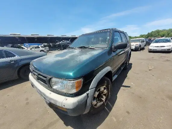Photo of 1996 Nissan Pathfinder