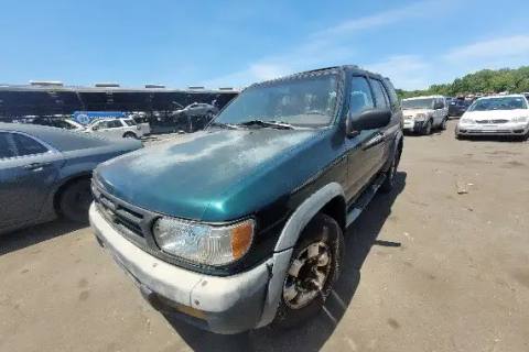 Photo of 1996 Nissan Pathfinder
