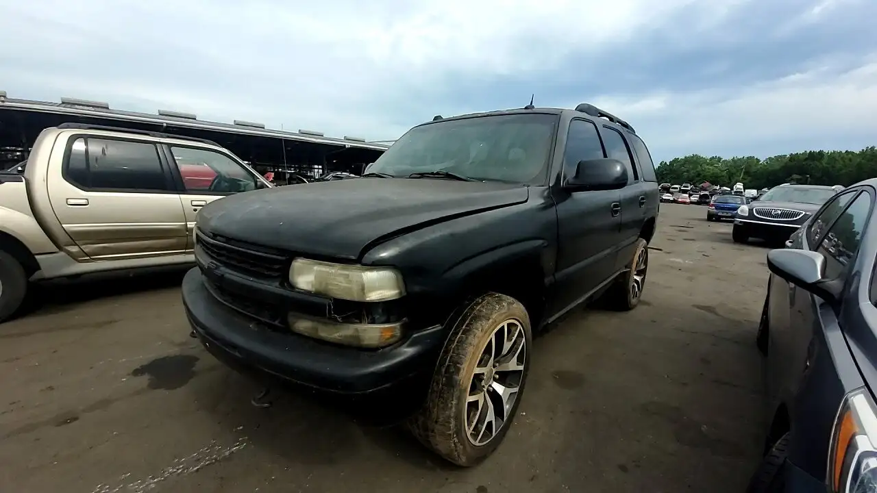 Photo of 2004 Chevrolet Tahoe