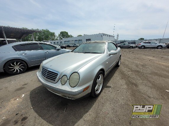 Photo of 1999 Mercedes-Benz Clk320